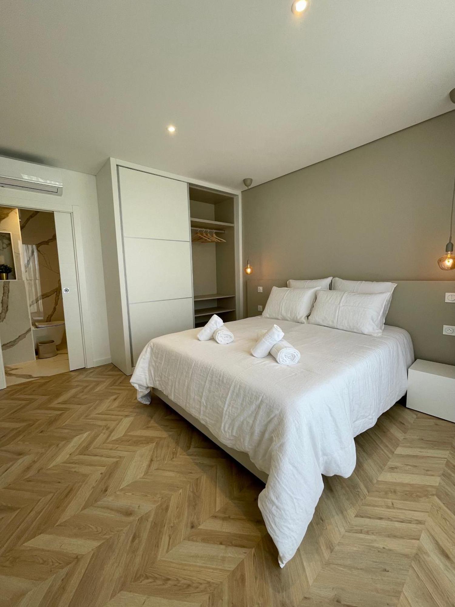 Cadiamare Apartment